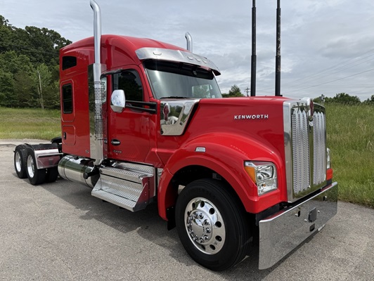 2026 Kenworth W990