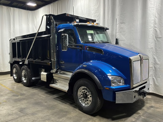2027 Kenworth T880