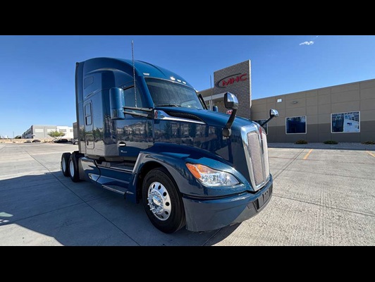 2023 Kenworth T680