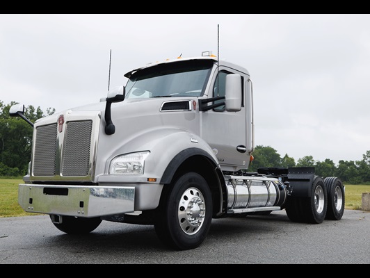 2021 Kenworth T880
