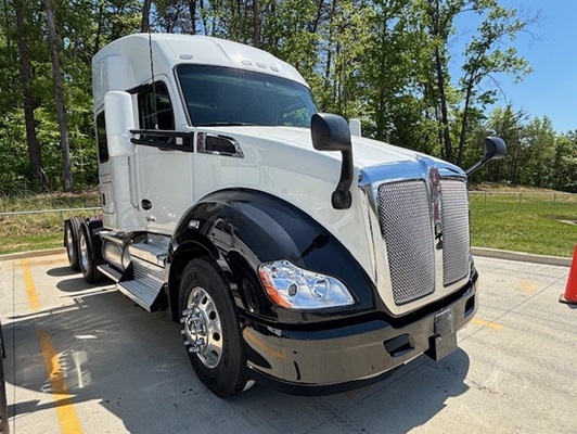 2022 Kenworth T680