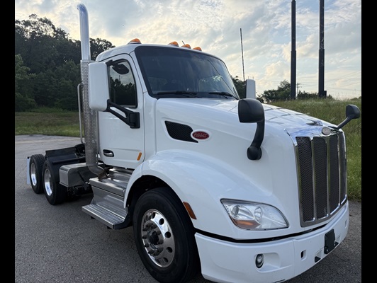 2020 Peterbilt 579