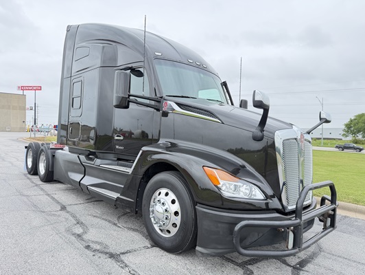 2023 Kenworth T680