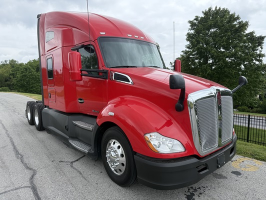 2022 Kenworth T680