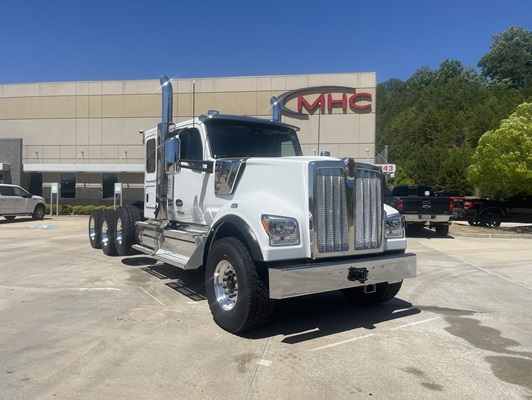 2027 Kenworth W990