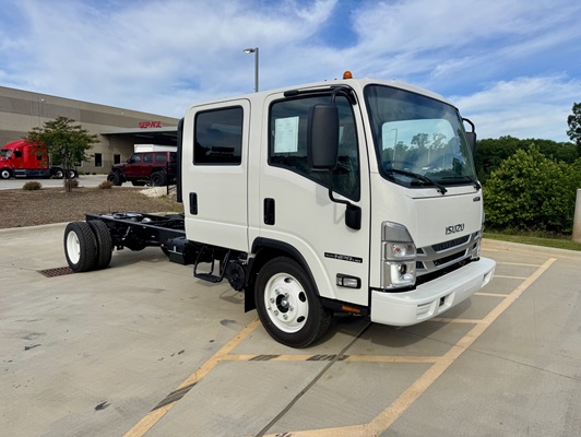 2027 Isuzu NPR