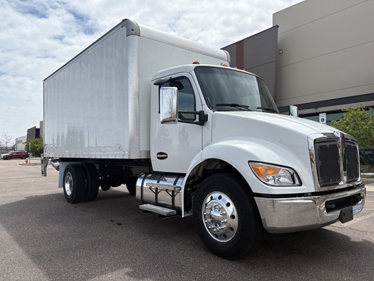 2025 Kenworth T280