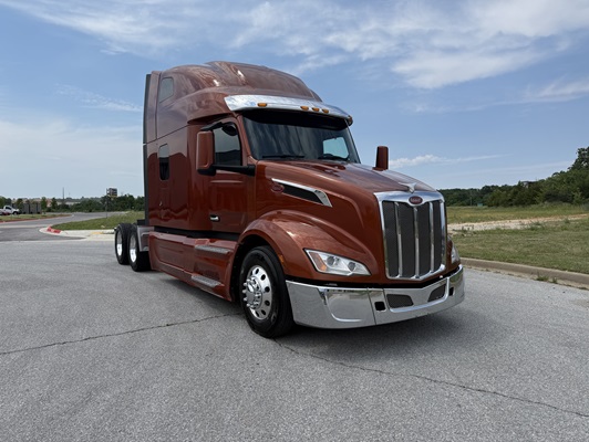 2022 Peterbilt 579