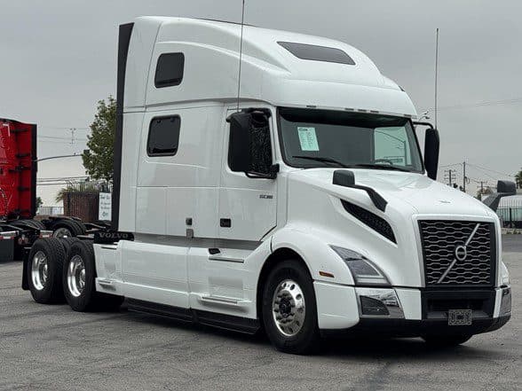 2023 Volvo VNL 860