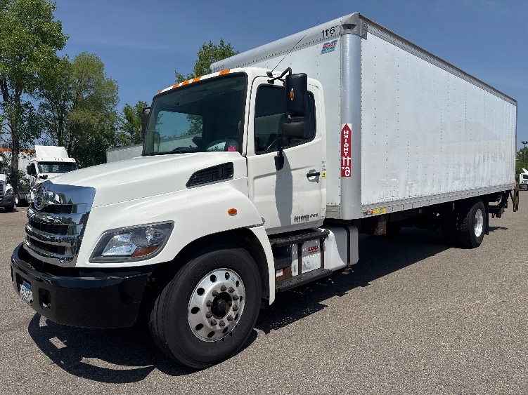 2014 Hino 338 in Brooklyn Park, MN — photo 3