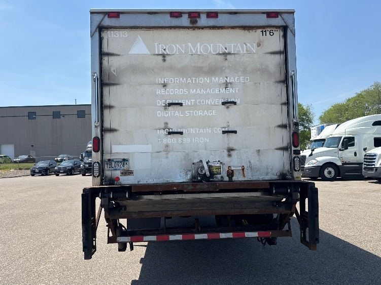 2014 Hino 338 in Brooklyn Park, MN — photo 7