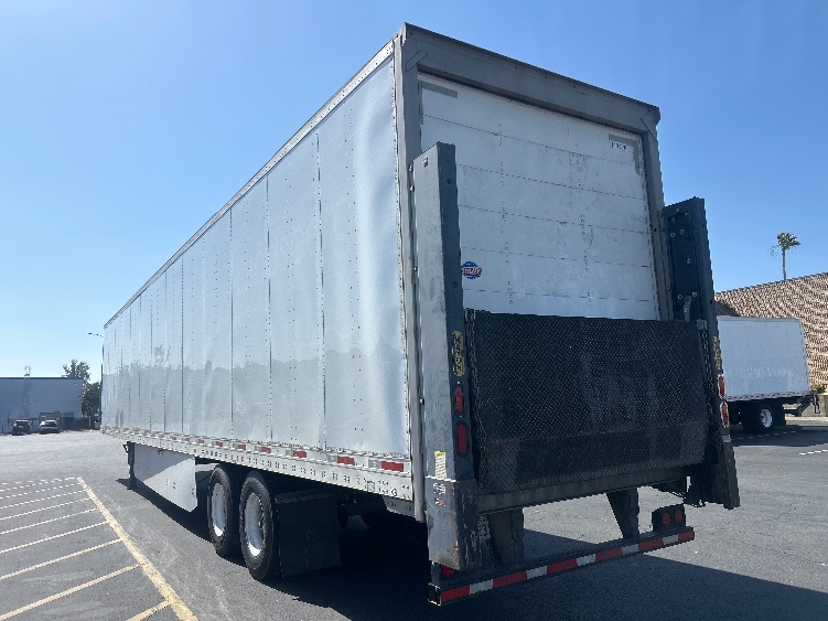 2016 Utility Trailer in Fontana, CA — photo 3