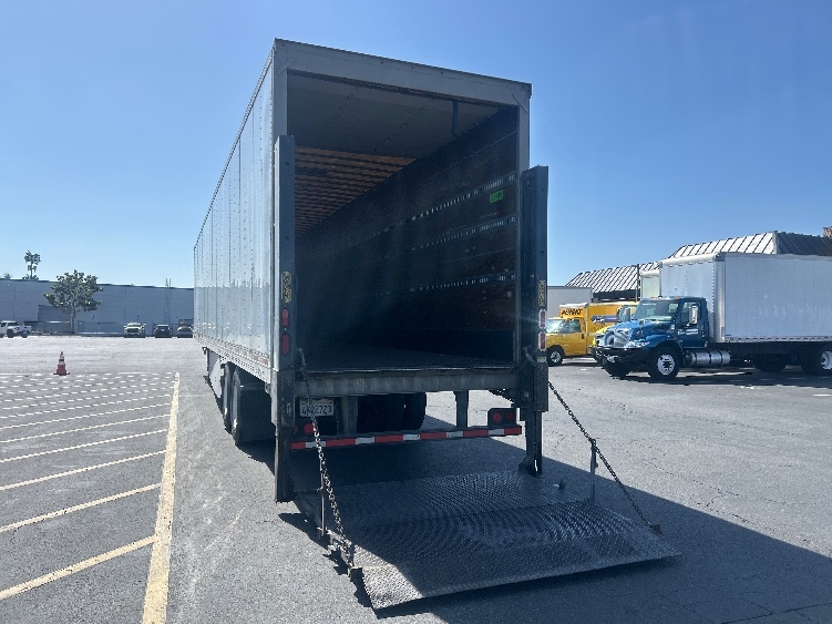 2016 Utility Trailer in Fontana, CA — photo 7