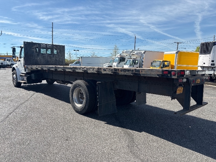 2015 Freightliner M2 106 in West Babylon, NY — photo 6
