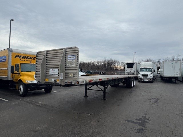 2016 Utility Trailer in Mount Pleasant, PA — photo 2