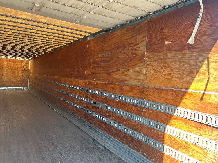 2016 Utility Trailer in Mcdonough, GA — photo 10
