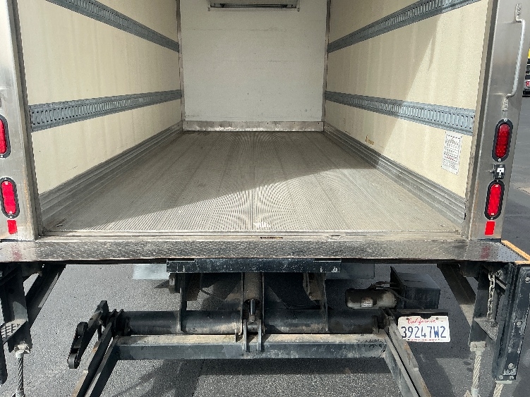 2020 Hino in Denver, CO — photo 10