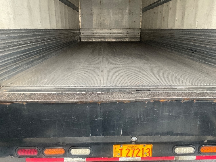 2016 Isuzu NQR in Torrance, CA — photo 10