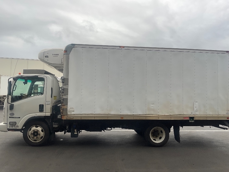 2016 Isuzu NQR in Torrance, CA — photo 4