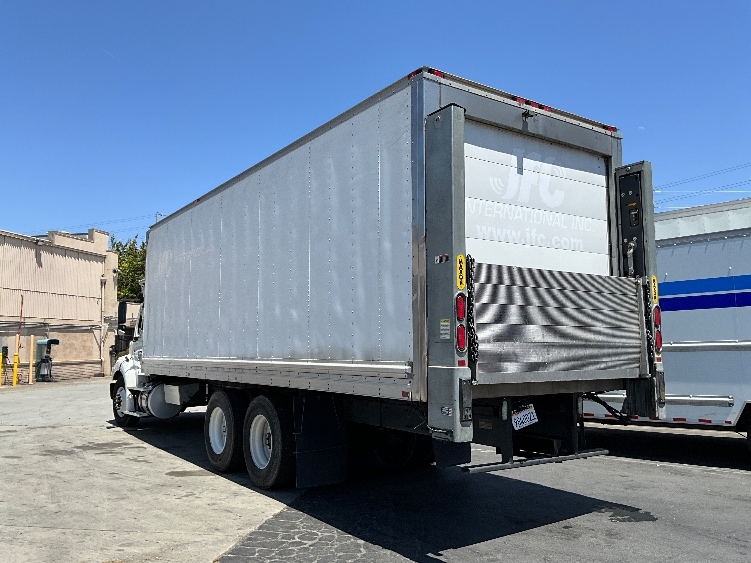 2017 Freightliner M2 112 in West Sacramento, CA — photo 6