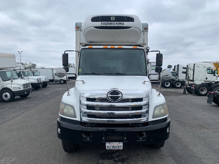 2017 Hino 338 in Torrance, CA — photo 2
