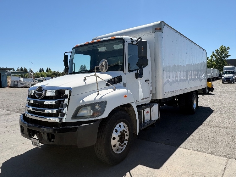 2017 Hino 338 in West Sacramento, CA — photo 3