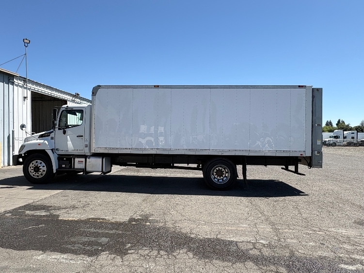 2017 Hino 338 in West Sacramento, CA — photo 4