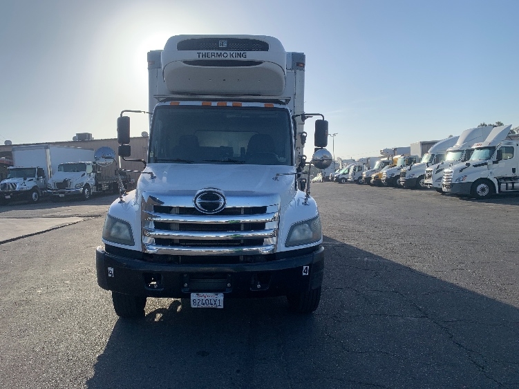 2017 Hino 338 in Torrance, CA — photo 2