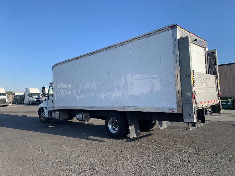 2017 Hino 338 in Torrance, CA — photo 6
