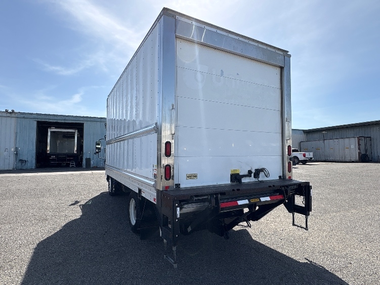 2017 Isuzu NRR in West Sacramento, CA — photo 6