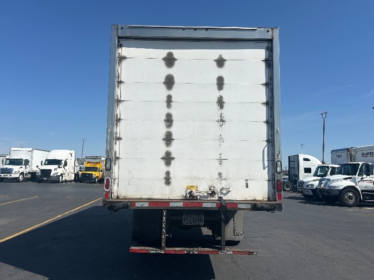 2018 Hino 268 in Akron, OH — photo 7