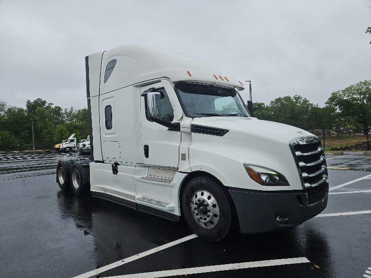 2023 Freightliner Cascadia