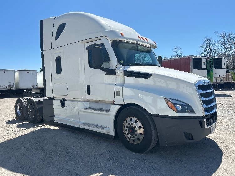 2023 Freightliner Cascadia
