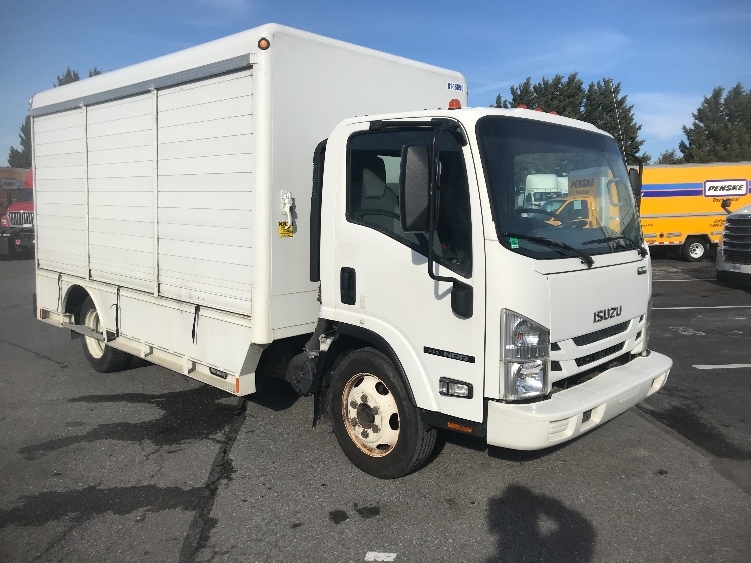 2018 Isuzu NRR