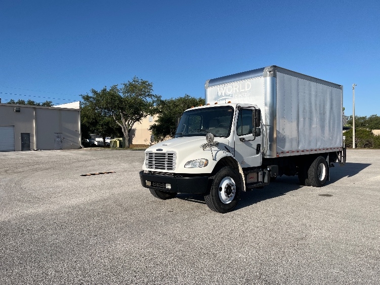 2018 Freightliner eM2 in Tampa, FL — photo 3