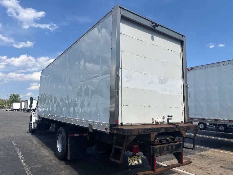 2018 Freightliner M2 106 in Parsippany, NJ — photo 6