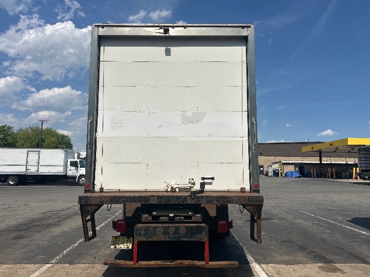 2018 Freightliner M2 106 in Parsippany, NJ — photo 7