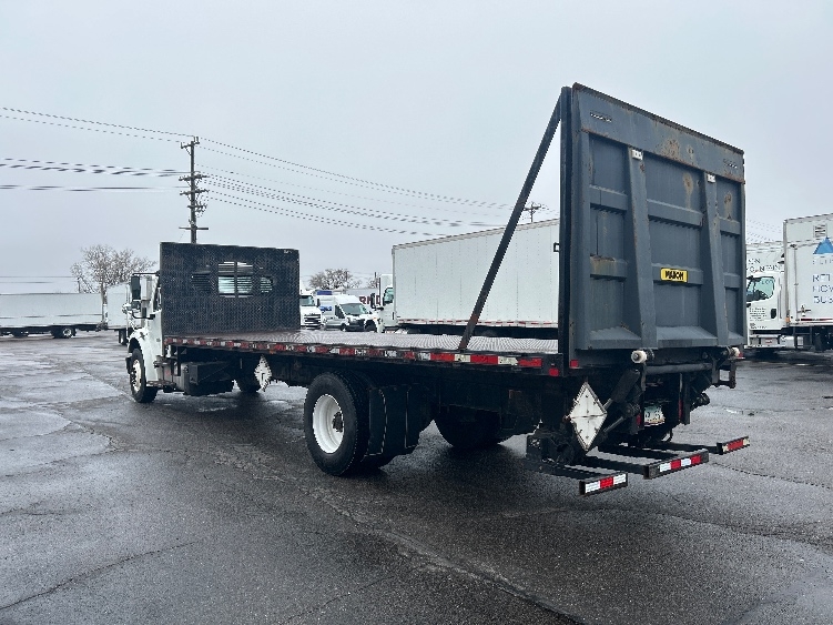 2018 Freightliner M2 106 in Lansing, MI — photo 6