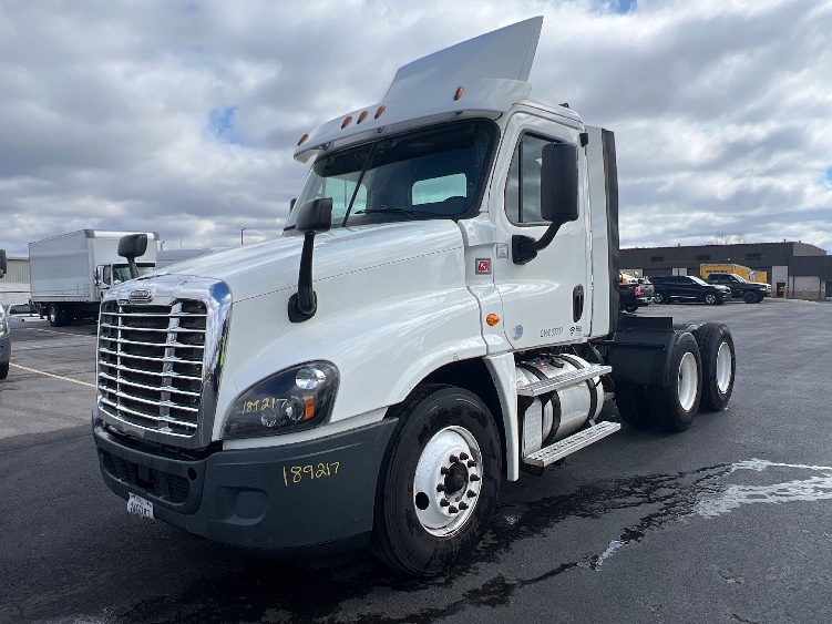 2018 Freightliner Cascadia in Piqua, OH — photo 3