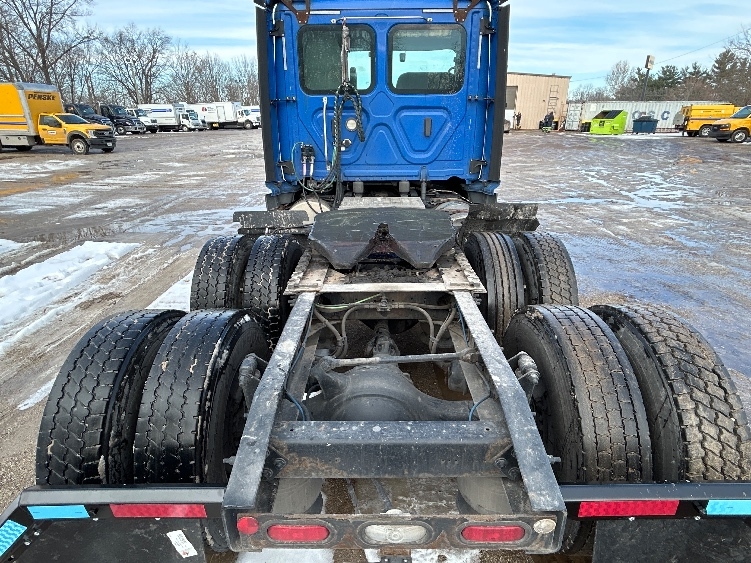 2018 Freightliner Cascadia in Moberly, MO — photo 6