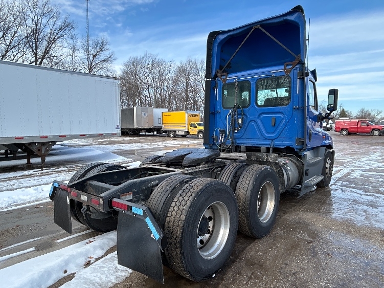 2018 Freightliner Cascadia in Moberly, MO — photo 7