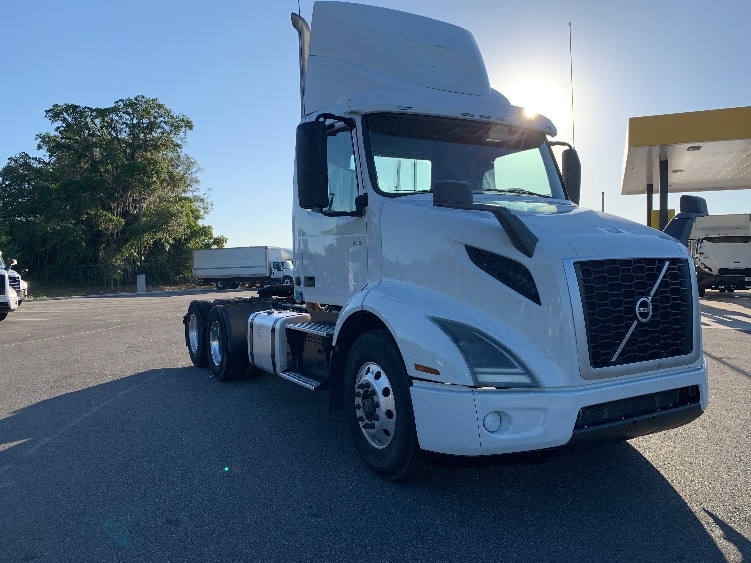 2019 Volvo VNR 640