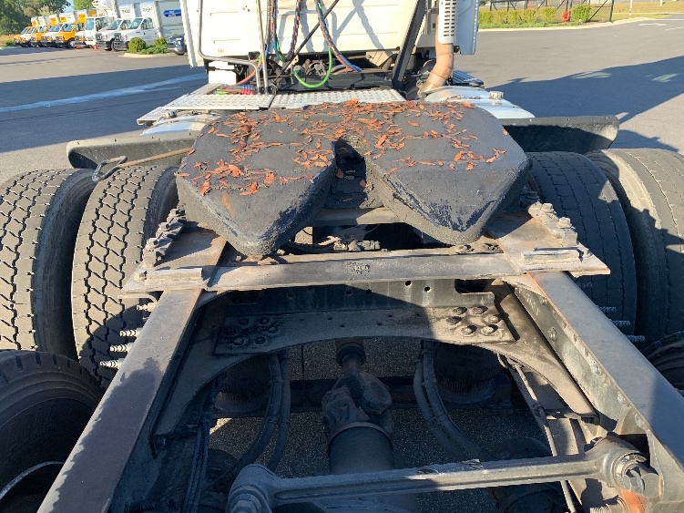 2019 Volvo VNR 640 in Ocala, FL — photo 6