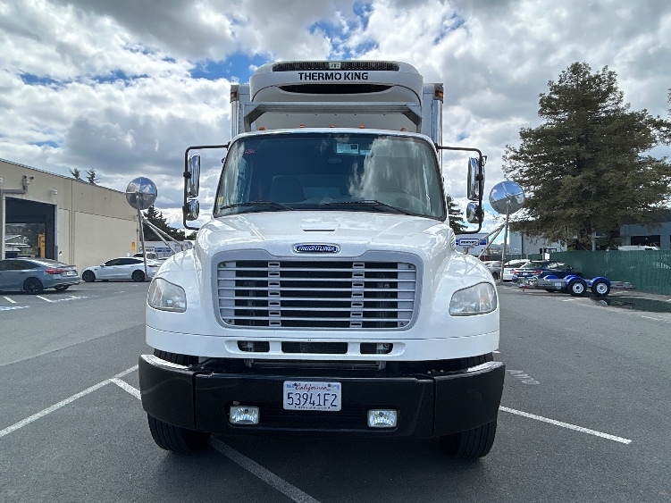 2017 Freightliner eM2 in West Sacramento, CA — photo 2