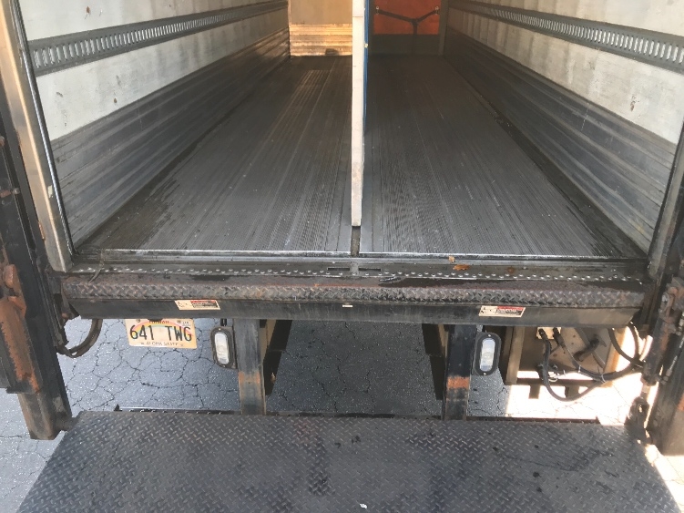 2018 Freightliner M2 106 in Fontana, CA — photo 10