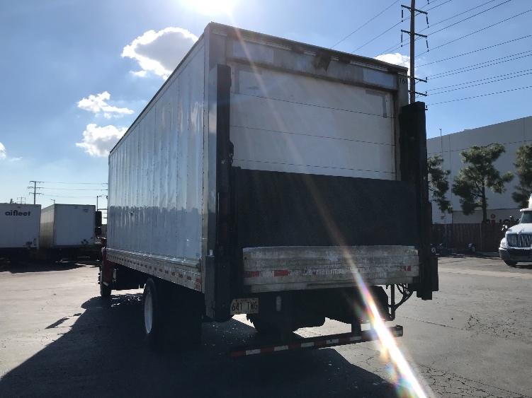 2018 Freightliner M2 106 in Fontana, CA — photo 6