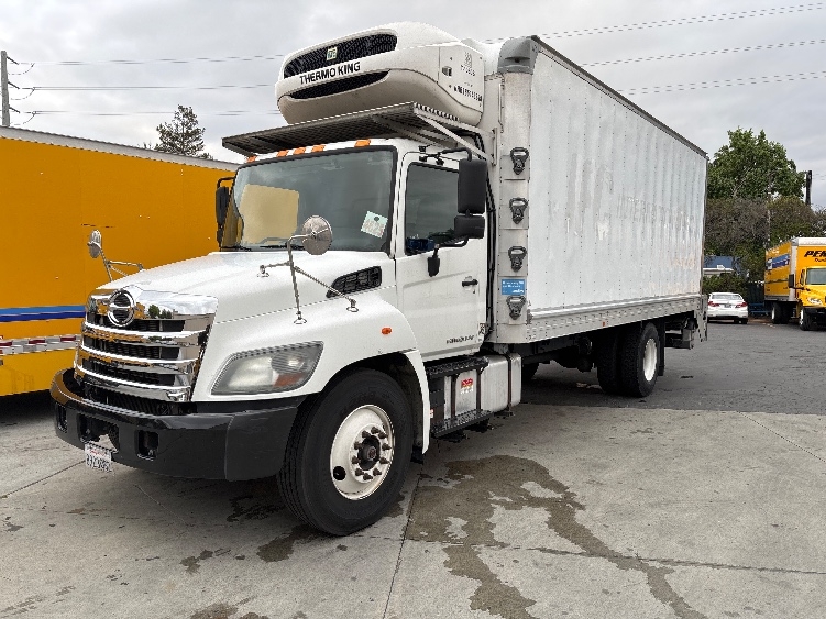 2018 Hino 338 in West Sacramento, CA — photo 3