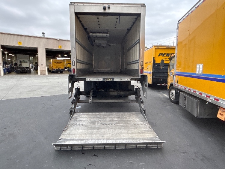 2018 Hino 338 in West Sacramento, CA — photo 9