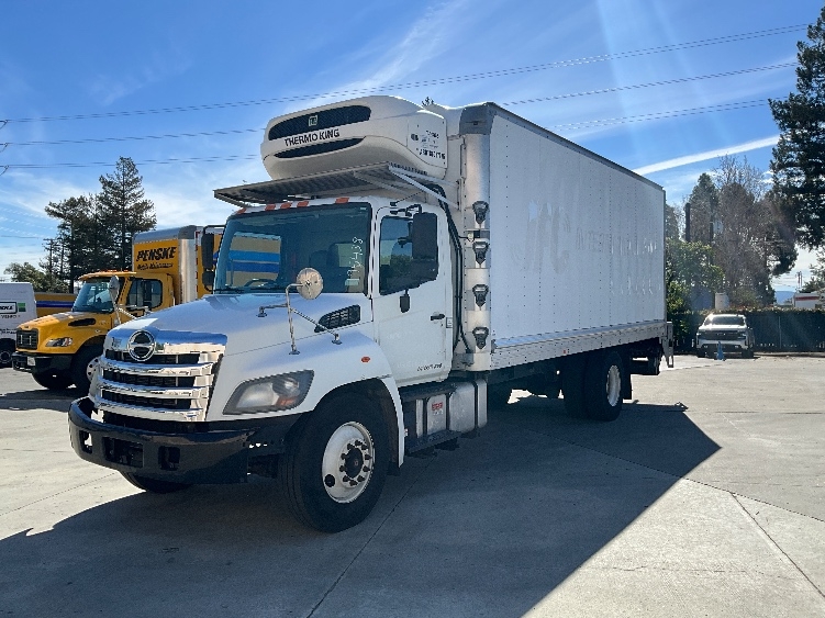 2018 Hino 338 in West Sacramento, CA — photo 3