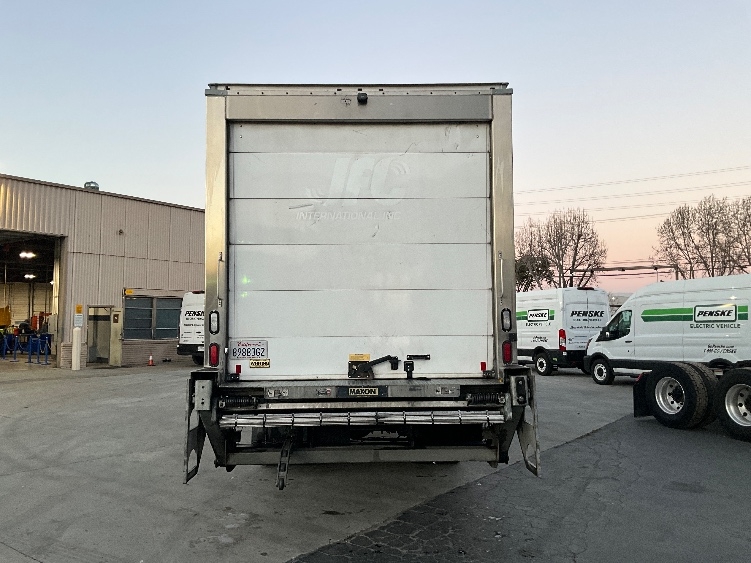 2018 Hino 338 in West Sacramento, CA — photo 7